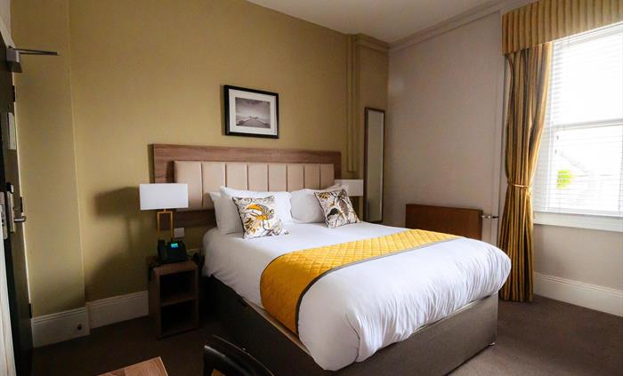Standard double bedroom with sea view at the Llandudno Bay Hotel.